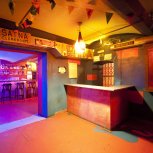 Entry to Chapeau rouge club